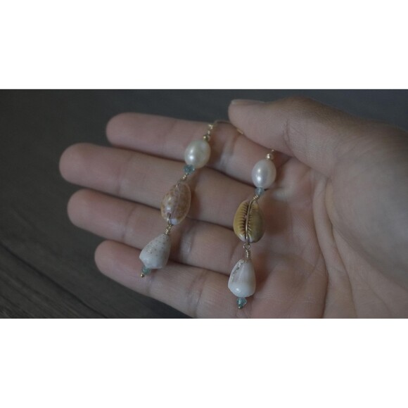 Cowrie Shell Earrings - Picture 6 of 6